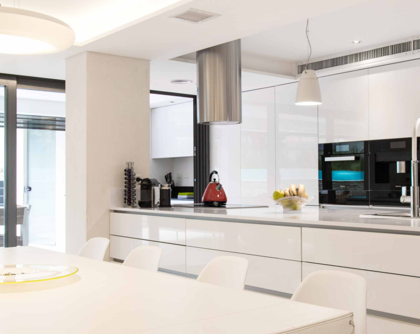 LARGET VENEER, LAMINATE & PLYWOOD STORE in Bangalore